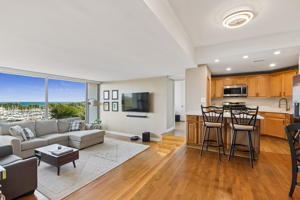 3200 N Lake Shore Drive - Photo 5