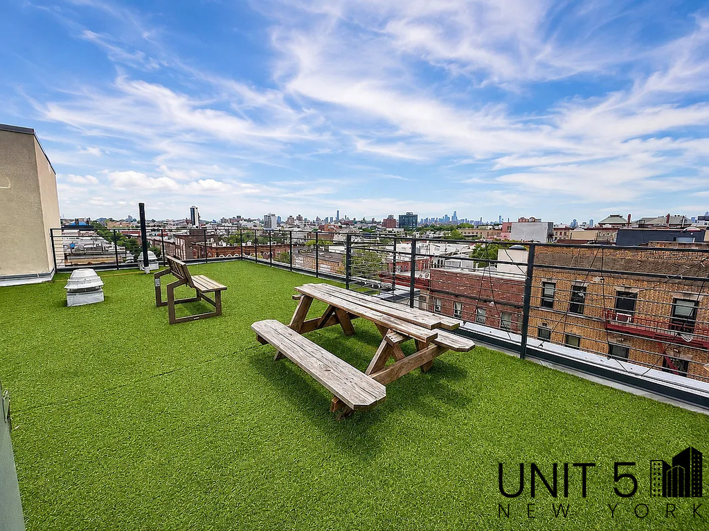 286 Stanhope Street - Photo 0