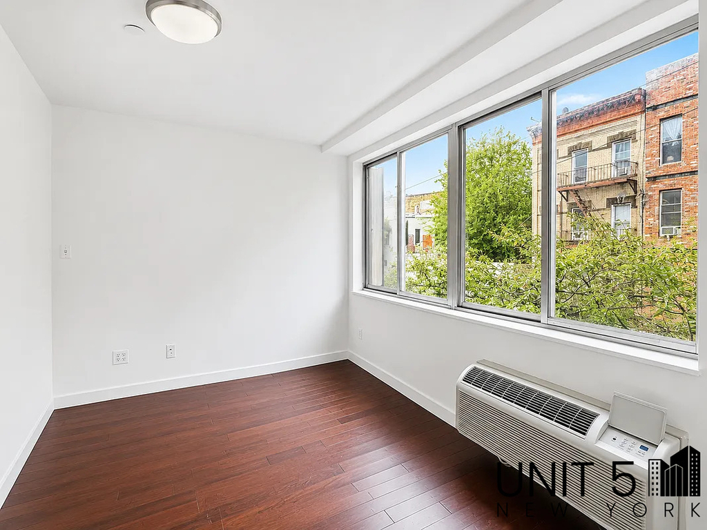 286 Stanhope Street - Photo 7