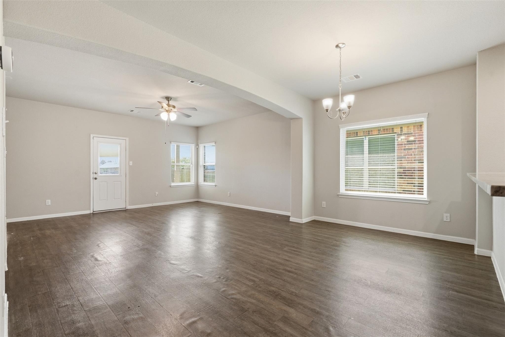 4305 E Bayou Maison Circle - Photo 8