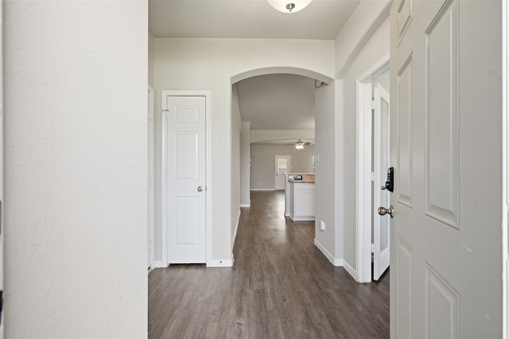4305 E Bayou Maison Circle - Photo 3