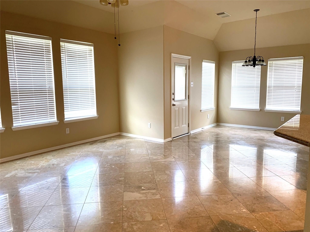 2822 Chalet Knolls Lane - Photo 6