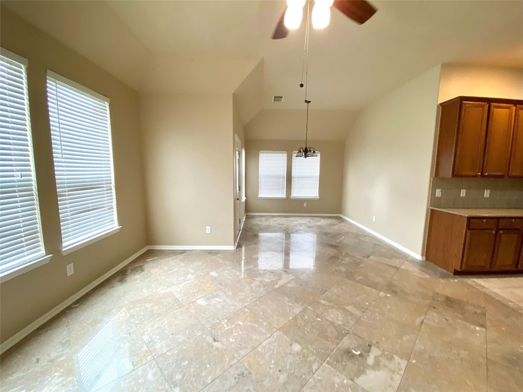 2822 Chalet Knolls Lane - Photo 14