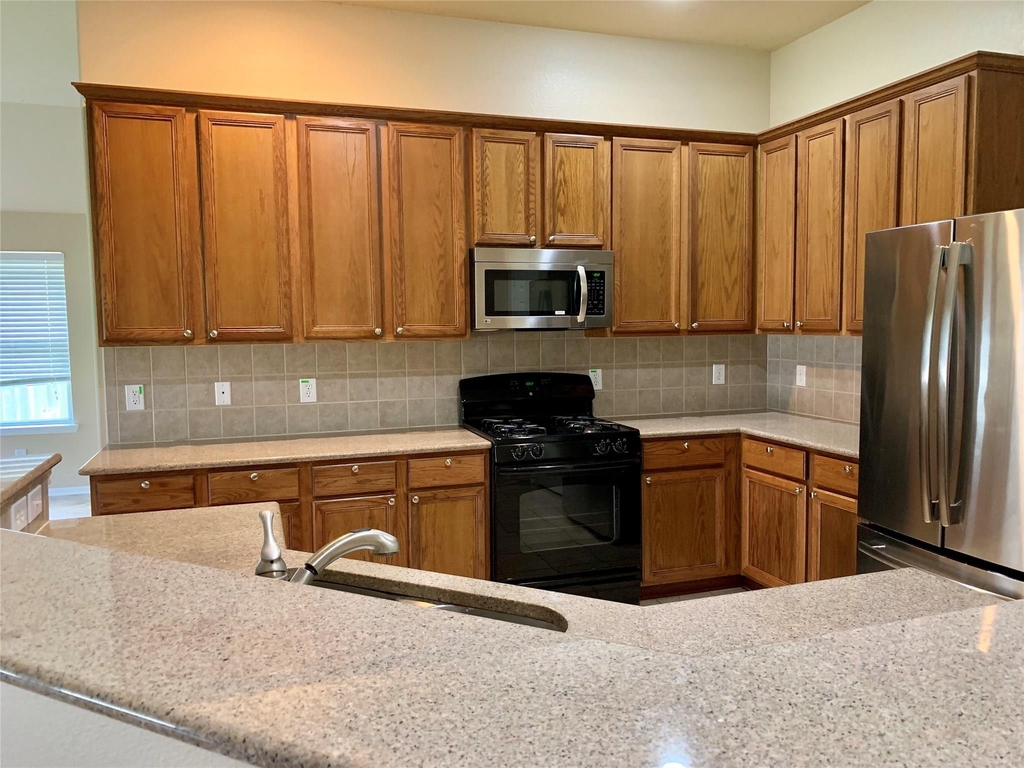 2822 Chalet Knolls Lane - Photo 9