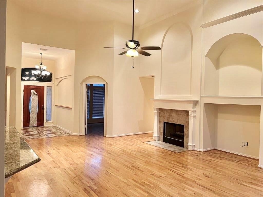 17707 Cypress Laurel Street - Photo 2