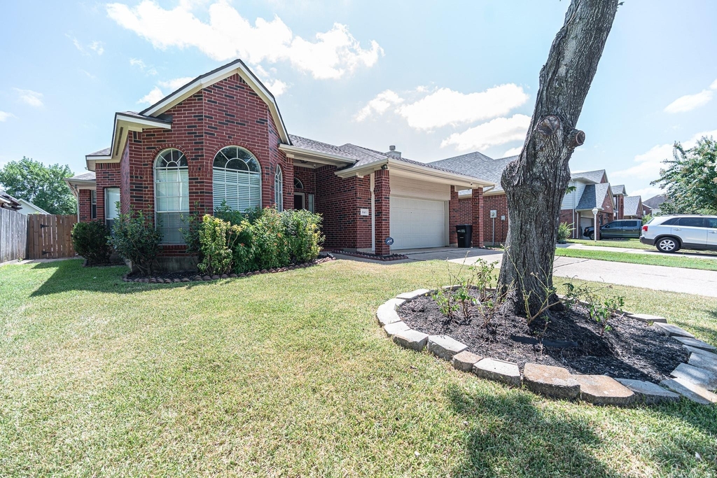 3143 W Hampton Drive - Photo 18