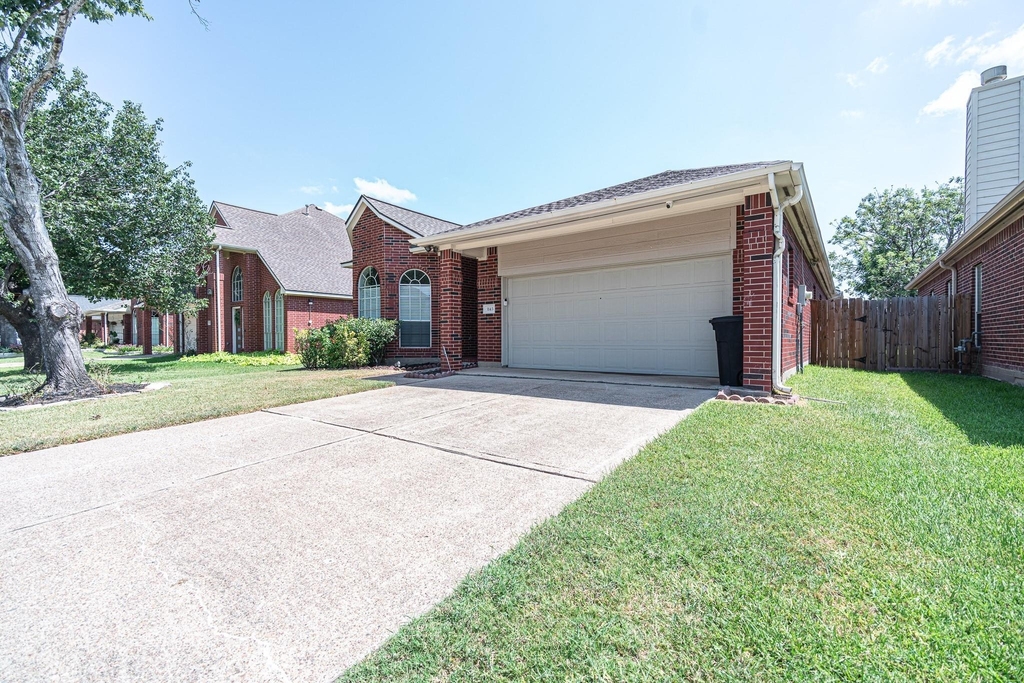 3143 W Hampton Drive - Photo 19