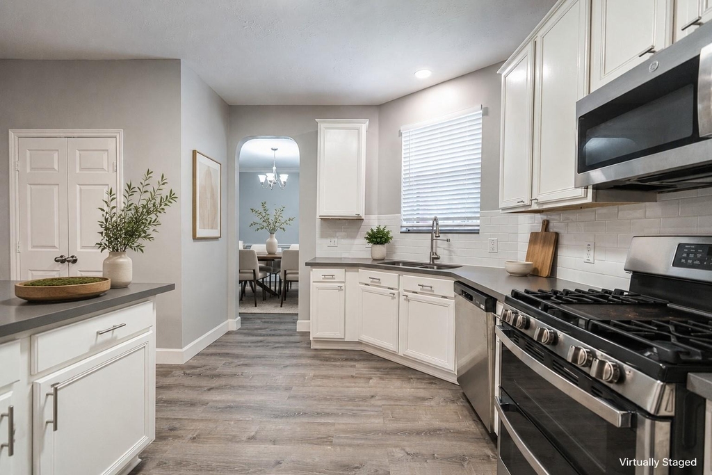 3143 W Hampton Drive - Photo 6