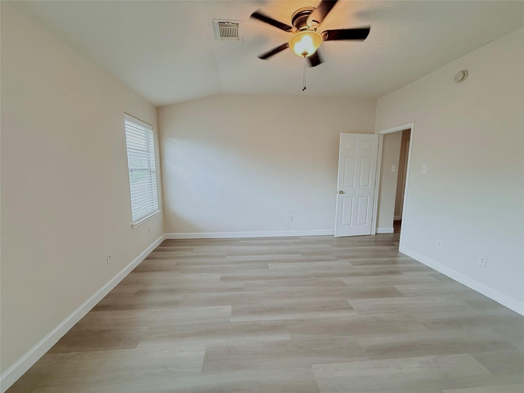 26430 Richwood Oaks Drive - Photo 23