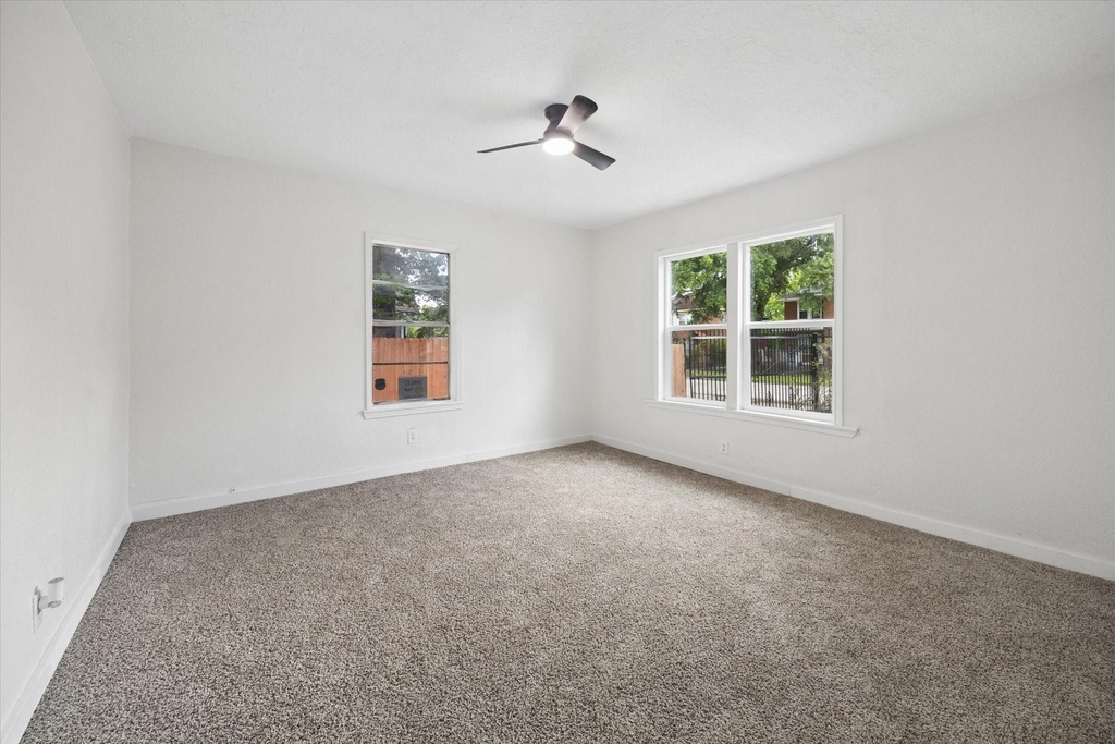 2701 Truxillo Street - Photo 10