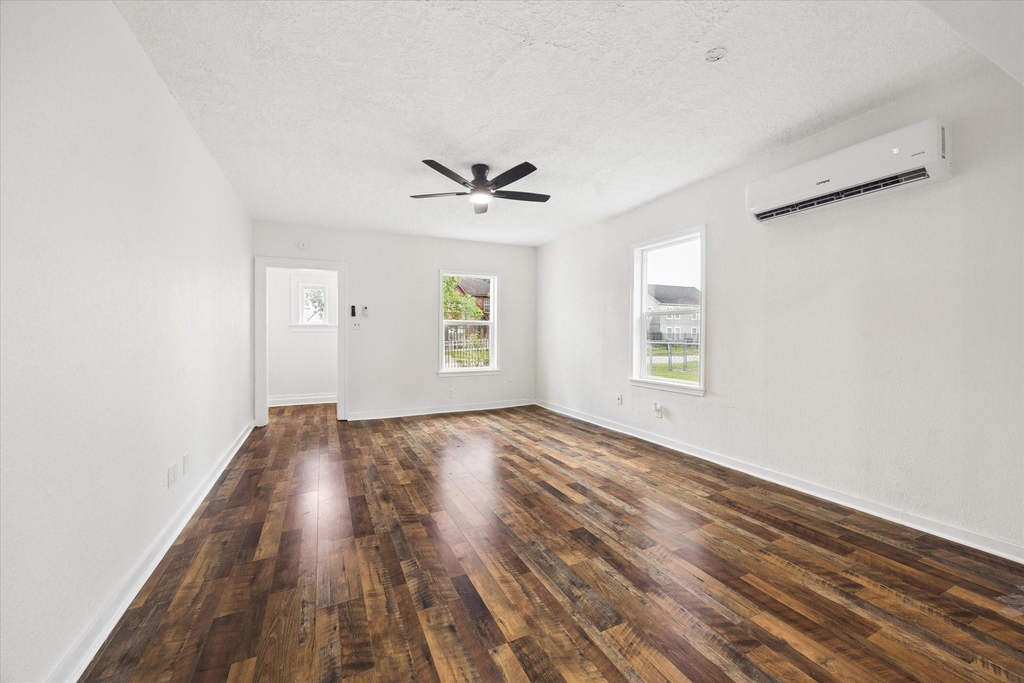 2701 Truxillo Street - Photo 4