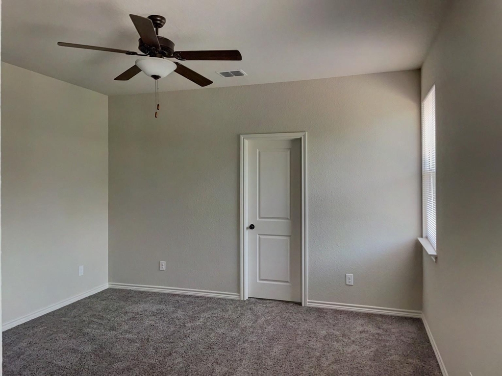 1131 Yaupon Drive - Photo 21