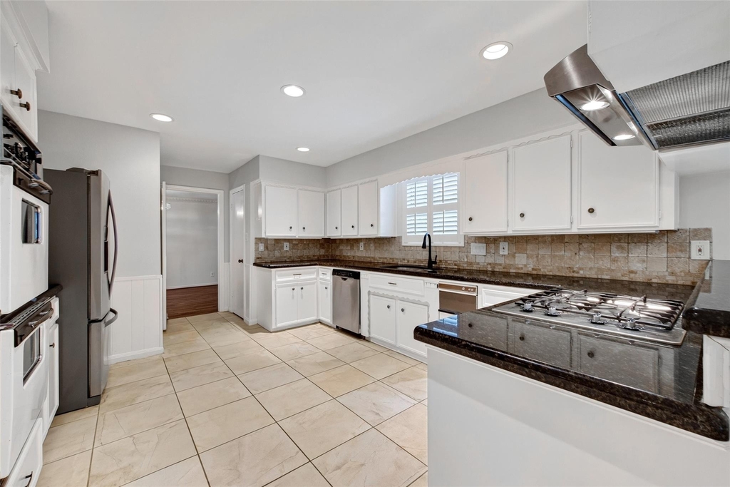 6222 Creekbend Drive - Photo 5