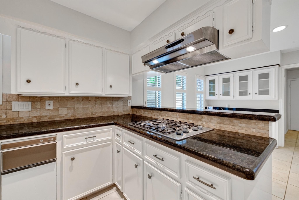 6222 Creekbend Drive - Photo 7