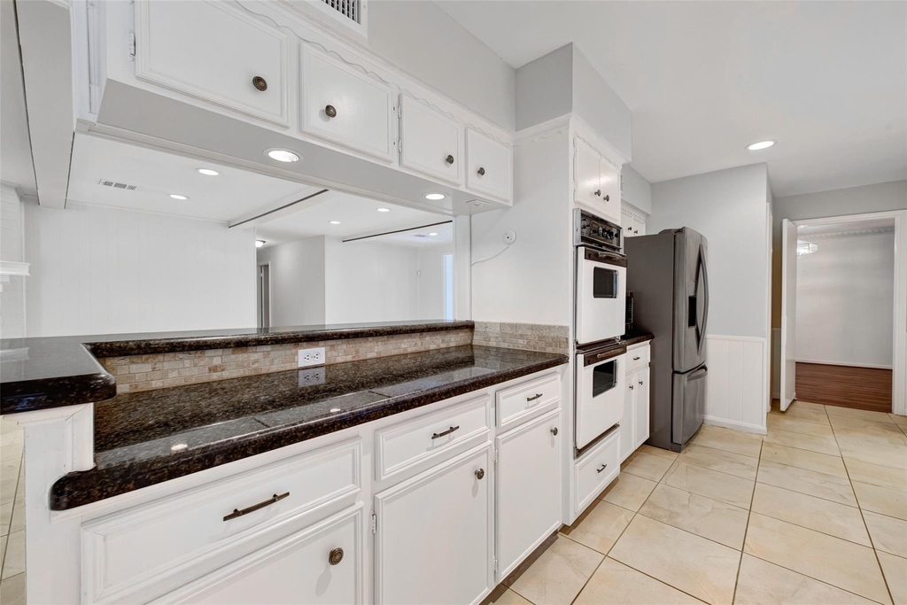 6222 Creekbend Drive - Photo 22