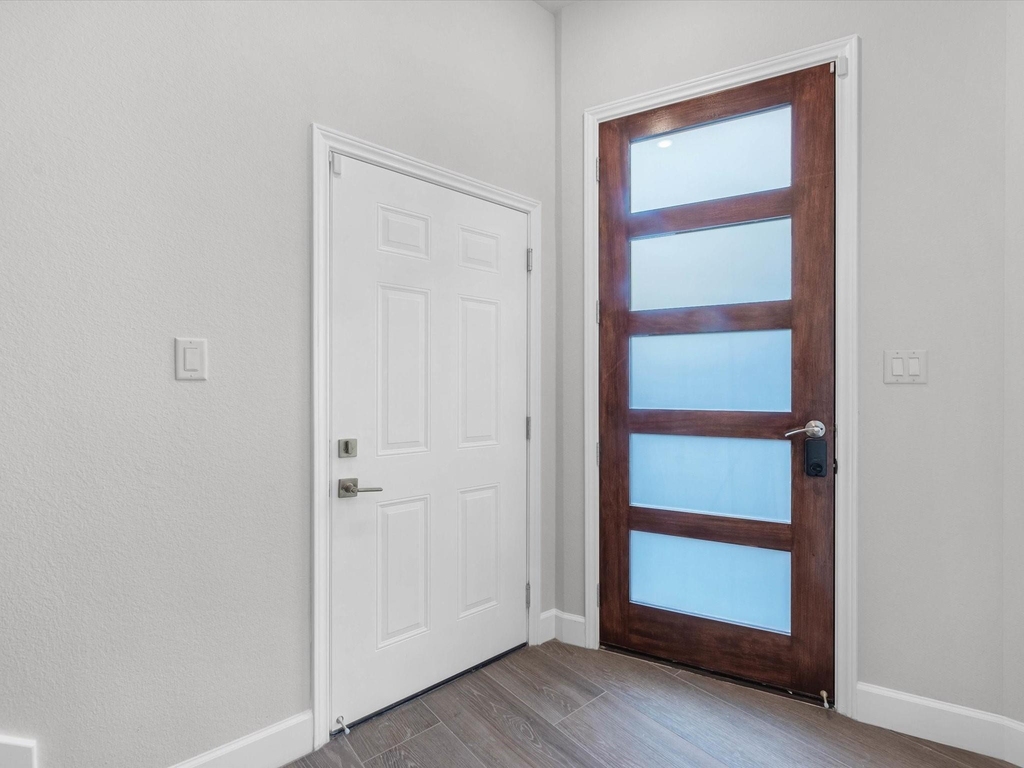 603 N Milby - Photo 3