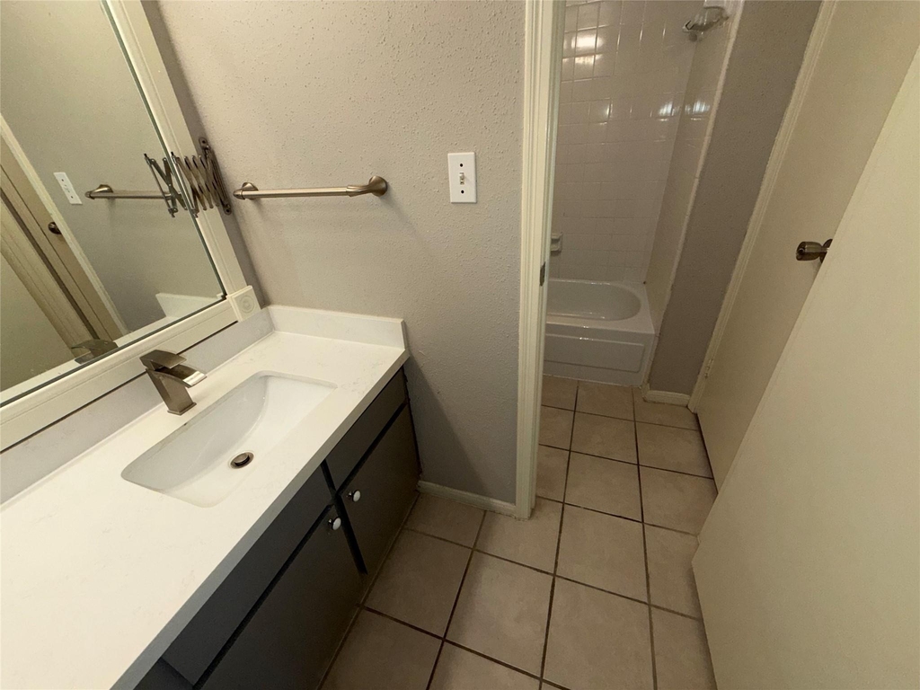 2120 El Paseo Street - Photo 19