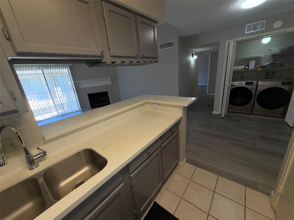 2120 El Paseo Street - Photo 9