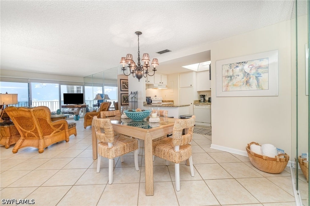 3443 Gulf Shore Boulevard N - Photo 2