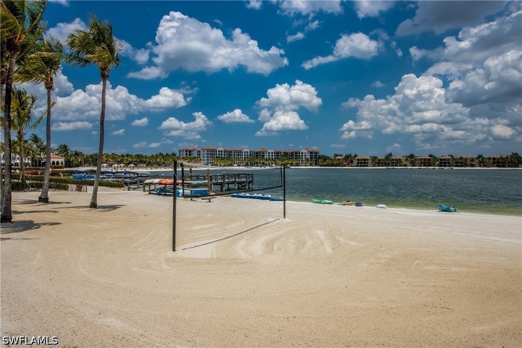 10000 Isola Way - Photo 27