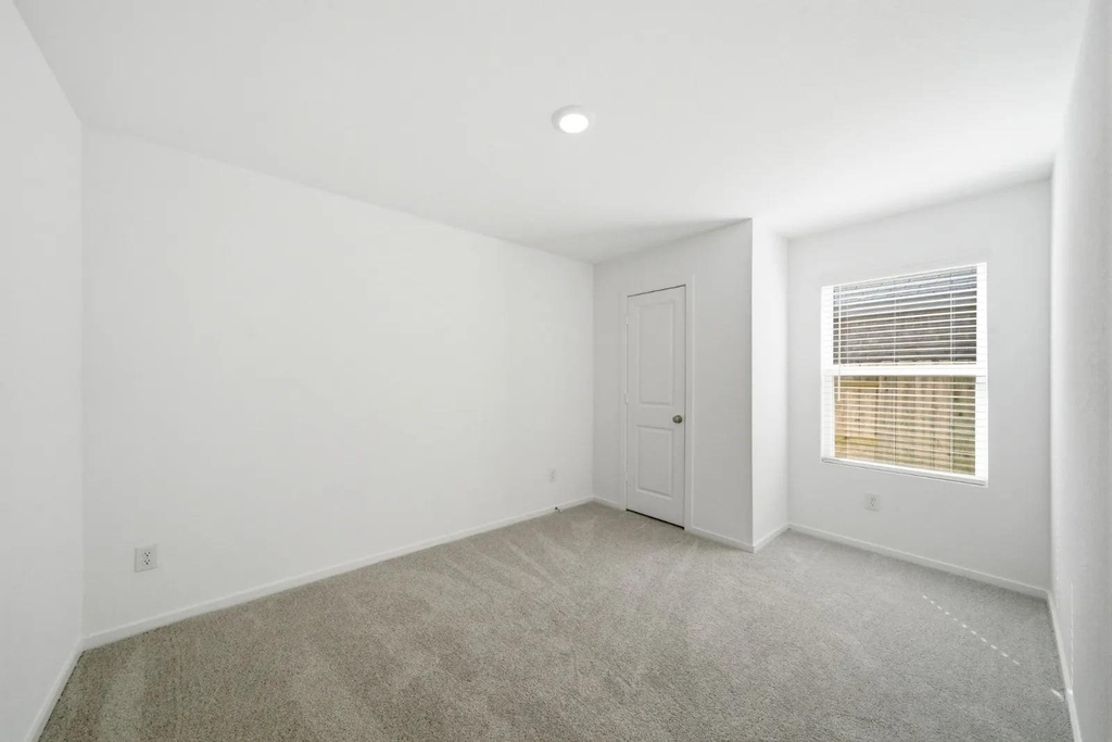 5643 Shelford Birch Drive - Photo 5