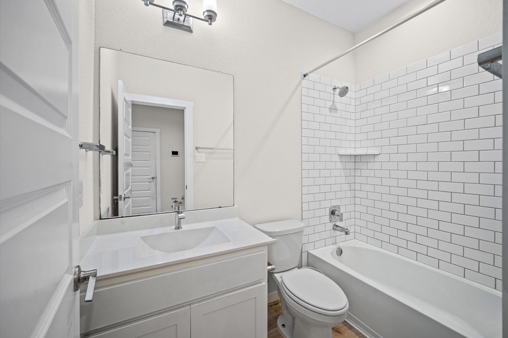 3042 Schultz Manor Lane - Photo 11