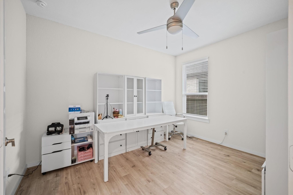 3042 Schultz Manor Lane - Photo 12