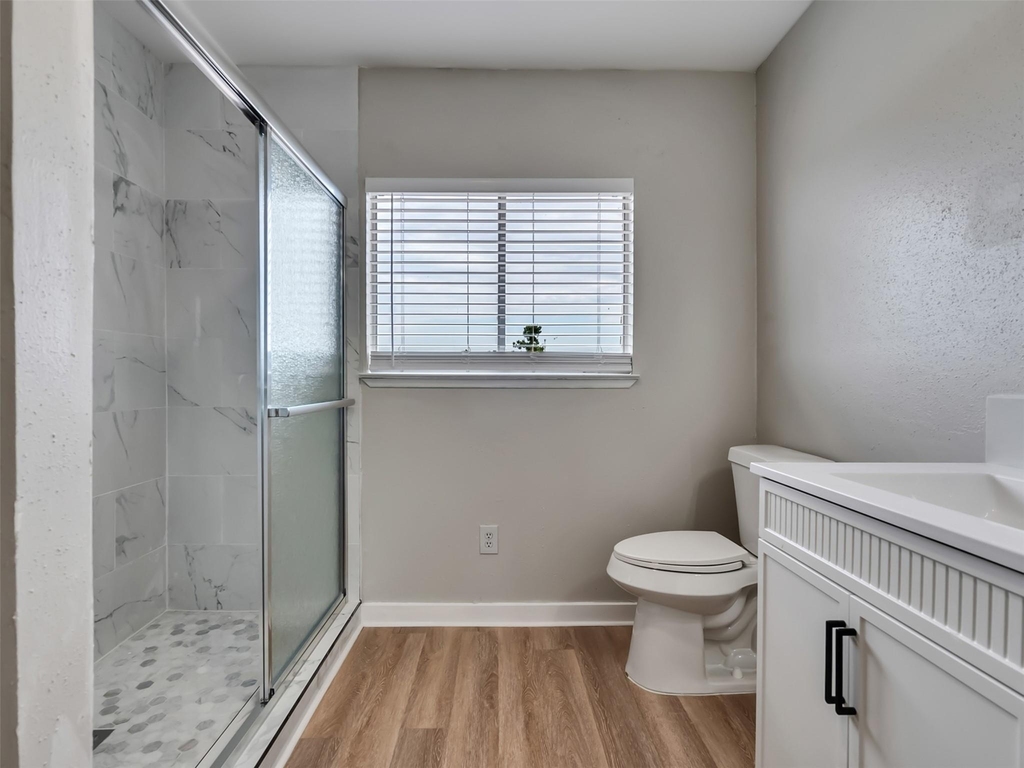 4003 Swinden Drive - Photo 18
