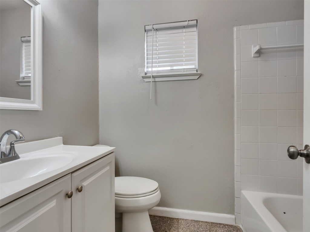 4003 Swinden Drive - Photo 21