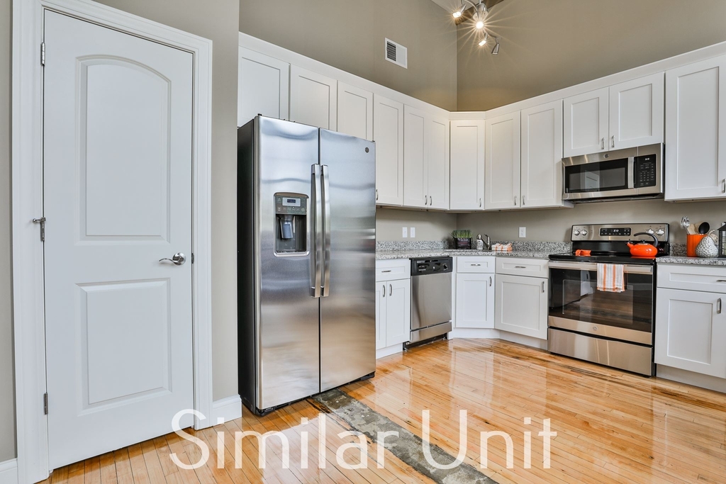 670 North Commercial - Photo 1