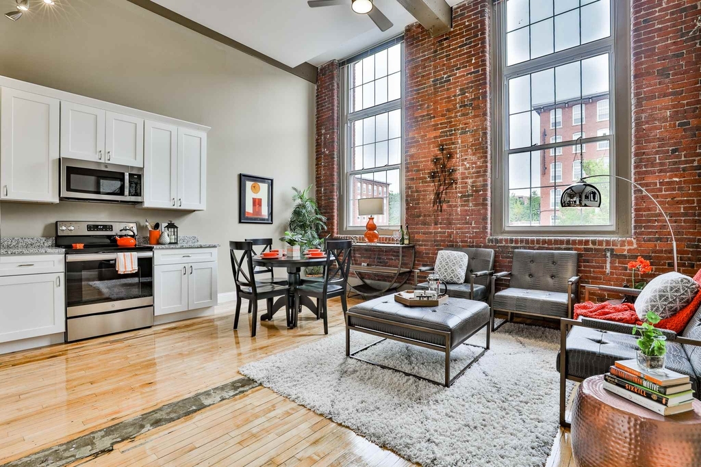 670 North Commercial - Photo 4