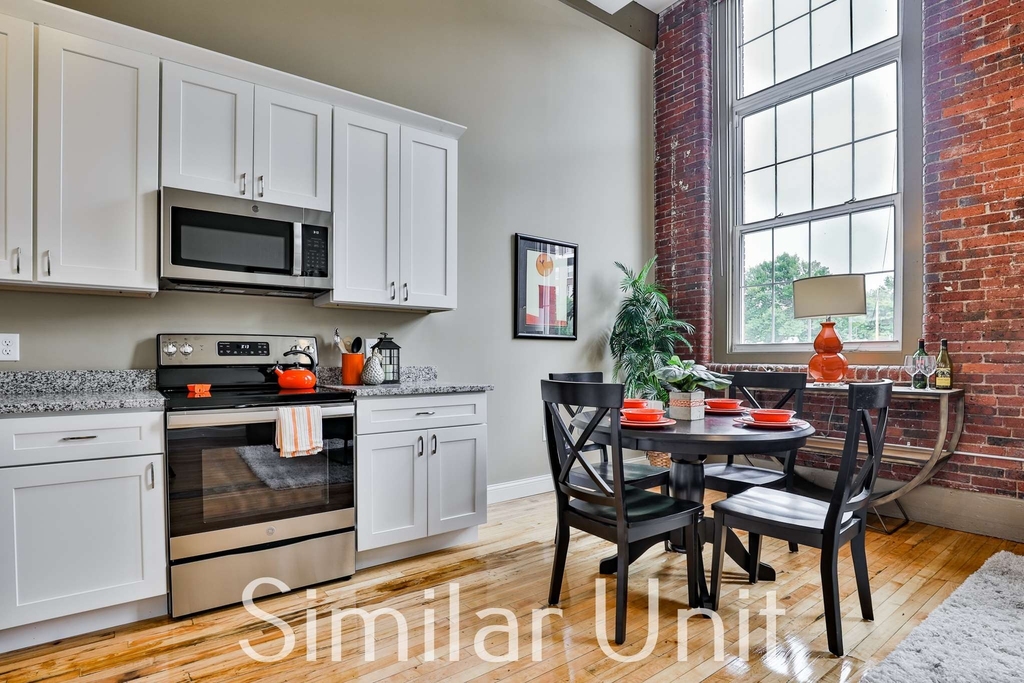 670 North Commercial - Photo 3