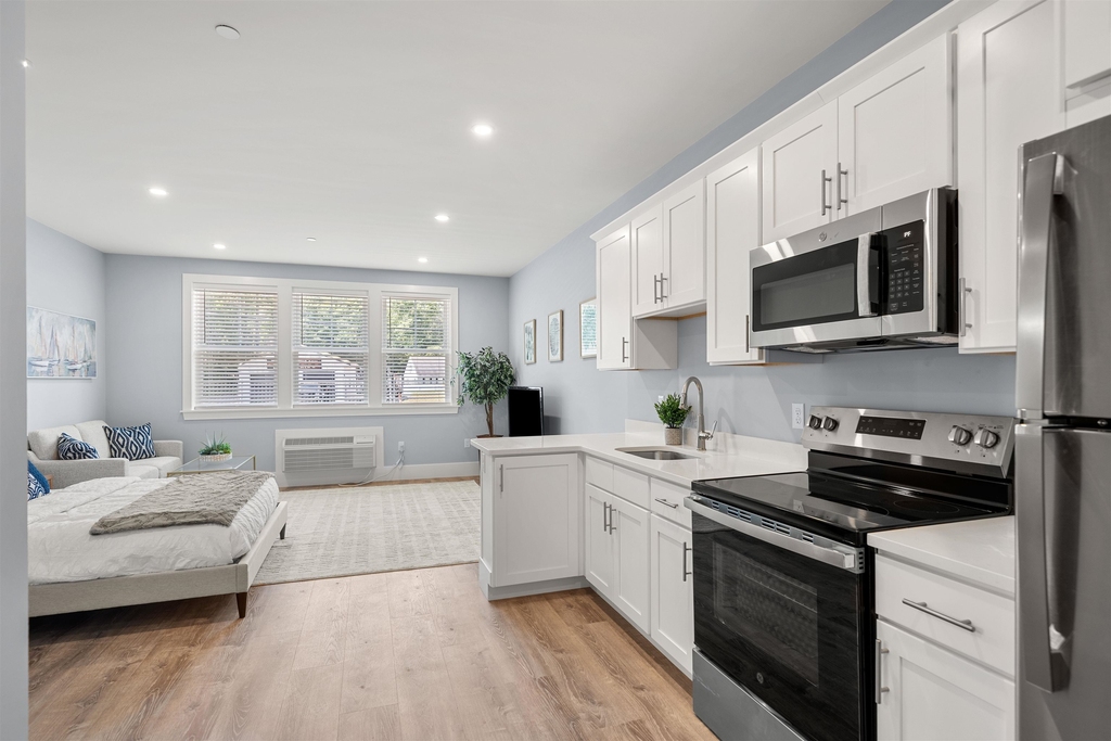 238 Lafayette - Photo 3