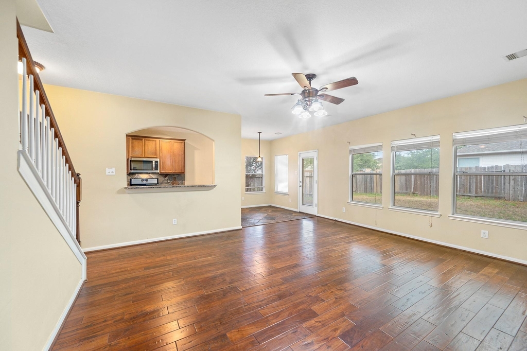 10003 Lynette Falls Drive - Photo 17