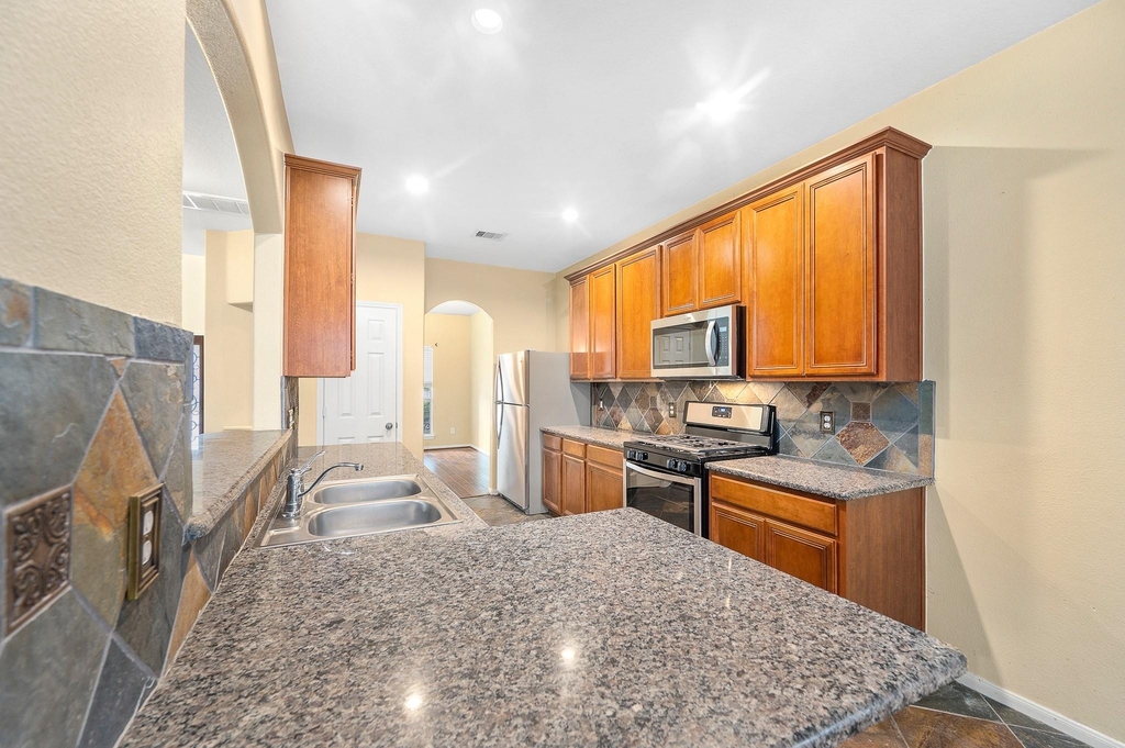 10003 Lynette Falls Drive - Photo 12