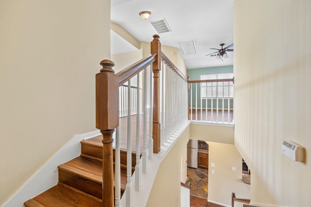 10003 Lynette Falls Drive - Photo 25