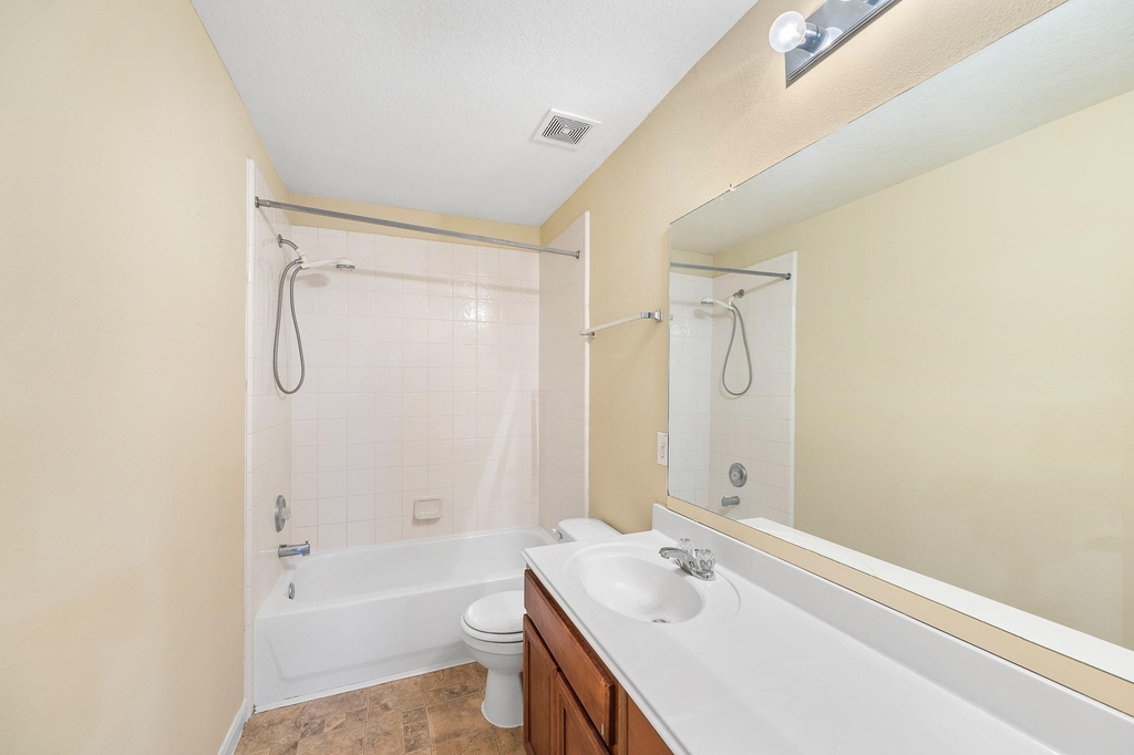 10003 Lynette Falls Drive - Photo 29