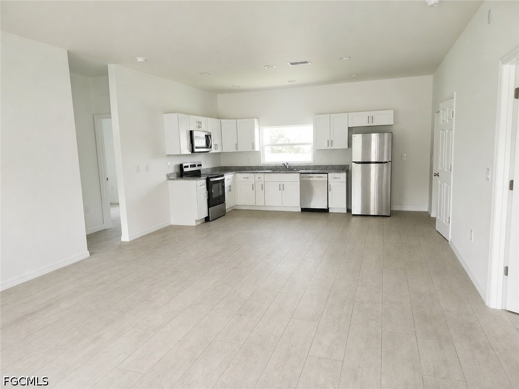 608 Kleinart Drive - Photo 2