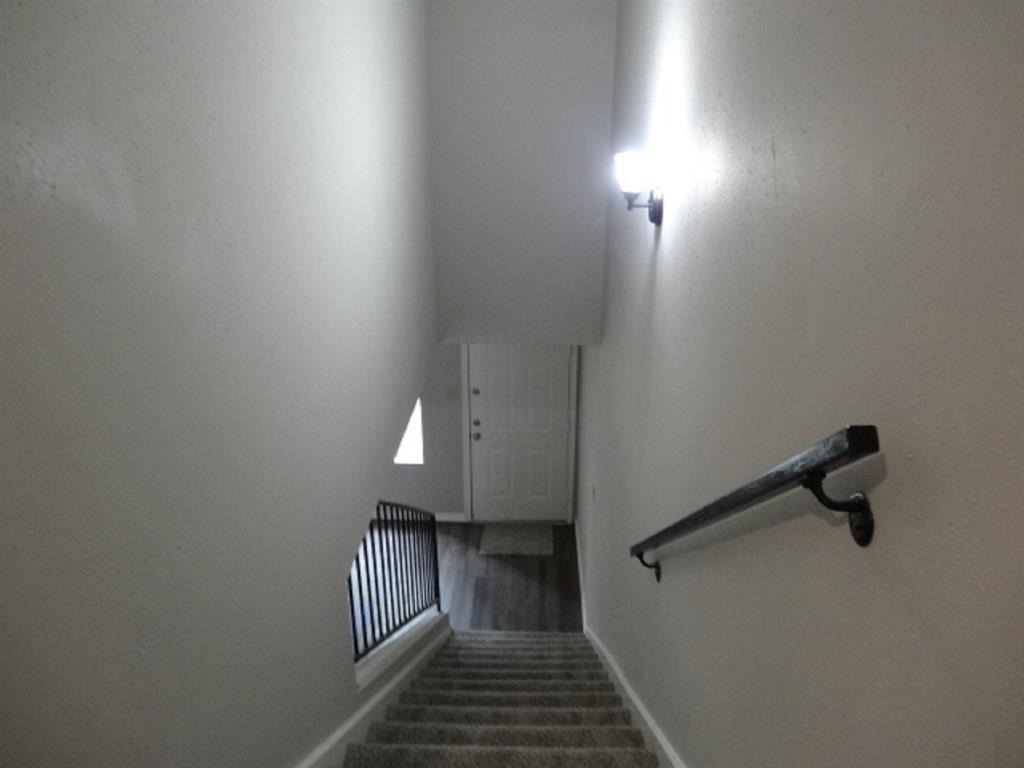 15521 Weldon Drive - Photo 10