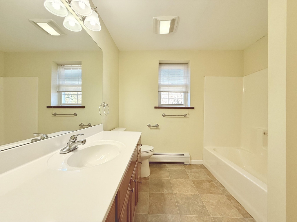 80 Main - Photo 8