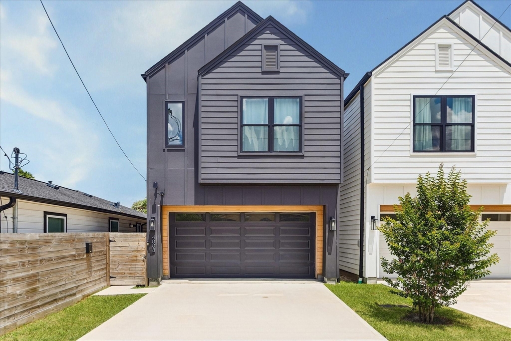 4008 Chapman Street - Photo 0