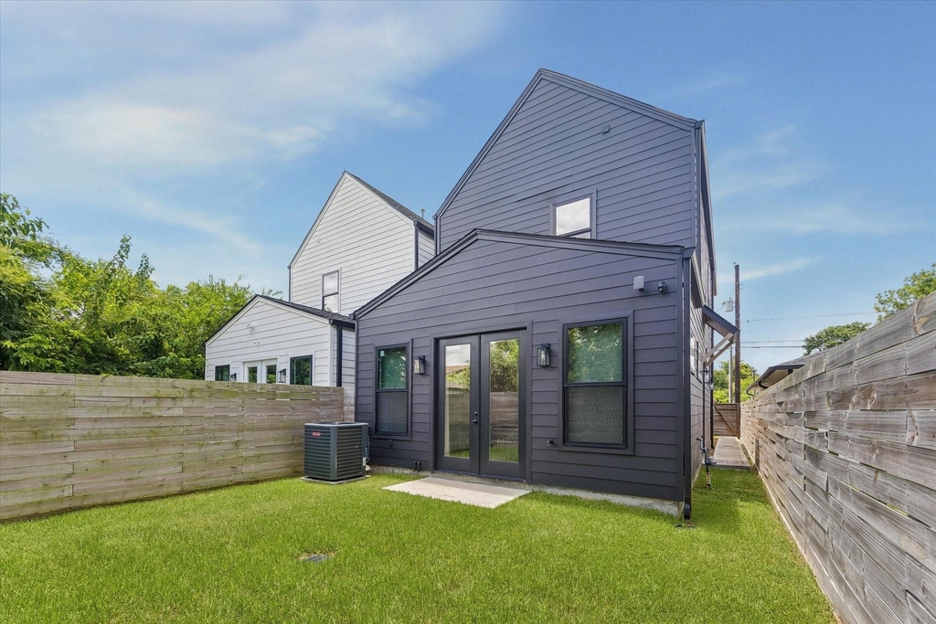 4008 Chapman Street - Photo 5