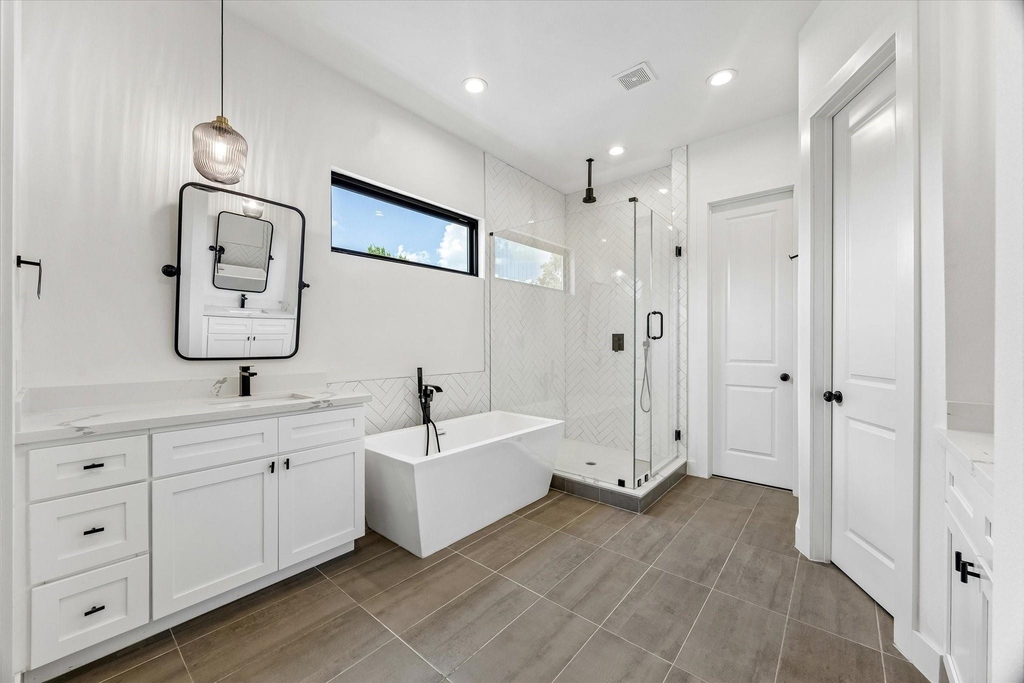 4008 Chapman Street - Photo 3