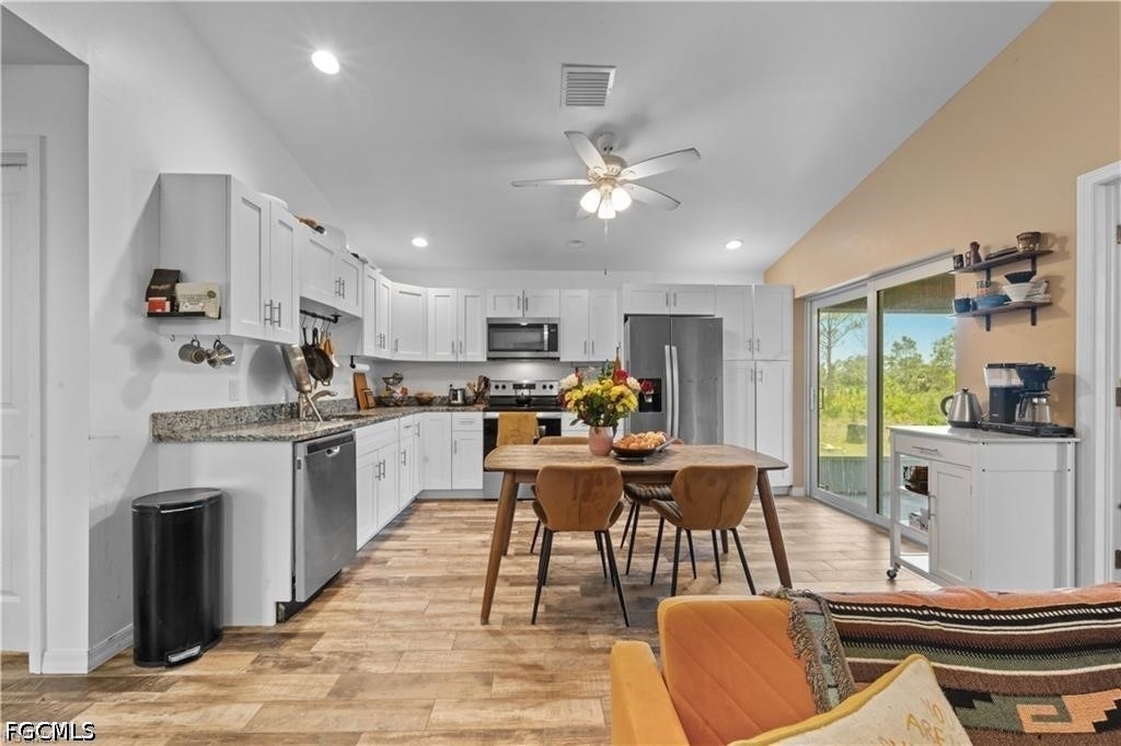 27433 Las Lomas Drive - Photo 4