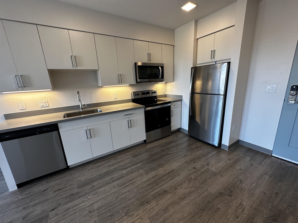 409 Elm - Photo 5