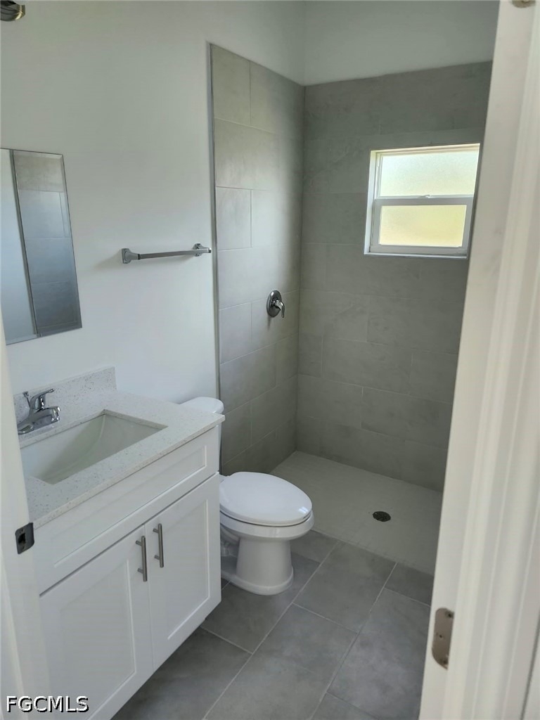 1104 Capri Street E - Photo 3
