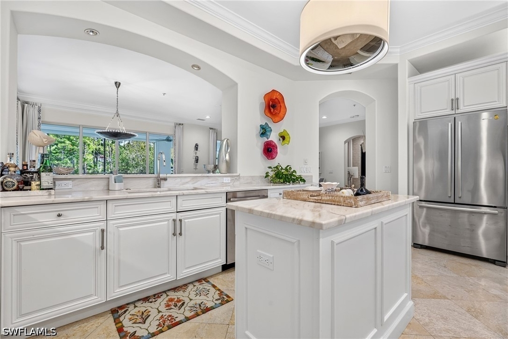 2805 Tiburon Boulevard E - Photo 7