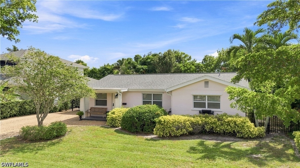 1342 11th Street N - Photo 33