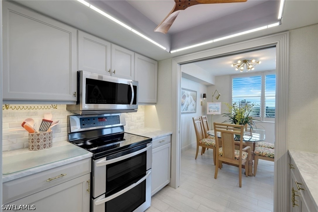 6361 Pelican Bay Boulevard - Photo 6