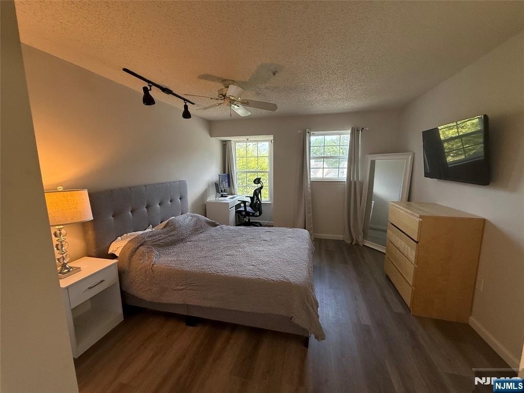1186 Richmond - Photo 10